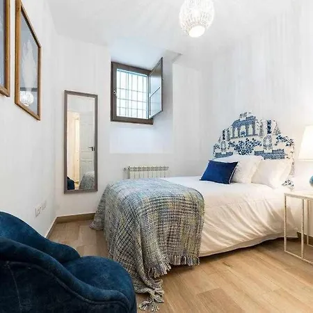 Boutique Calma Laura By Kubik Caces