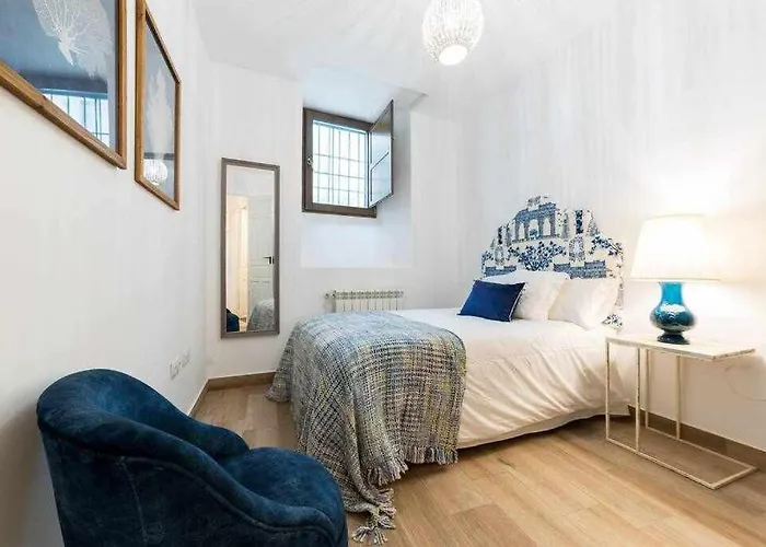 Boutique Calma Laura By Kubik Caces