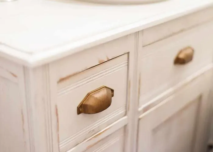 Boutique Calma Laura By Kubik Caces